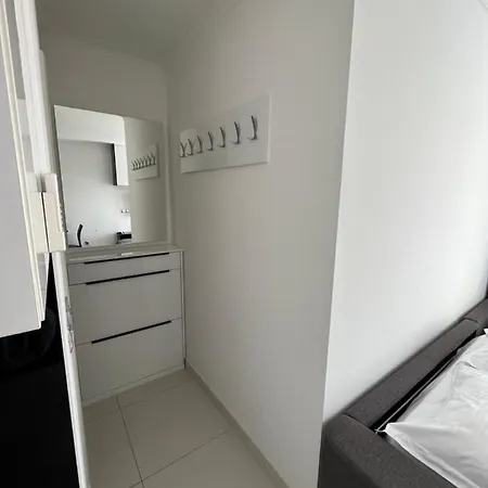 Apartment Bellissima By The Sea
