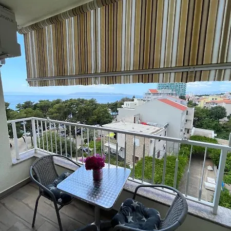 Apartment Bellissima By The Sea Makarska